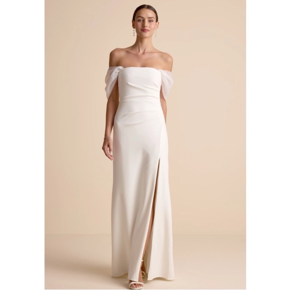 New Lulus Off-Shoulder Ivory Evening Gown with Sheer Sleeve Detail Sz Medium